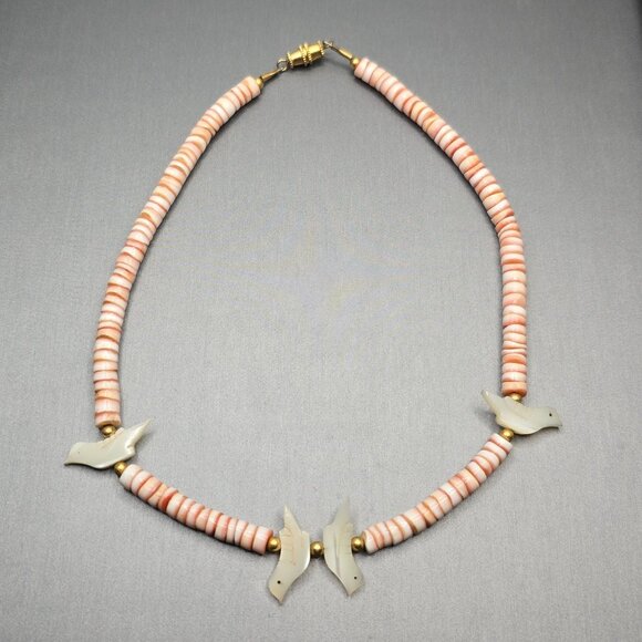 VTG Heishi Spiny Oyster MOP Fetish Bird Choker Necklace 12" - Picture 10 of 10